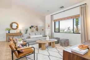 Joshua Tree Landing by AvantStay 3 BDR 2Bath Home w Hot Tub, Yucca Valley